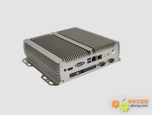 嵌入式無風扇工業電腦QUARK 300